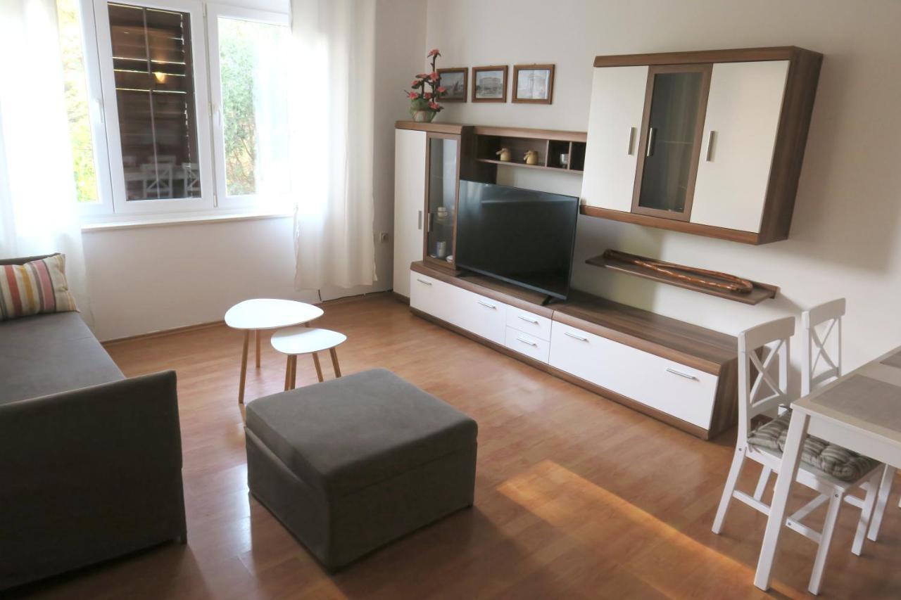 Ferienwohnung Elda Pula Exterior foto